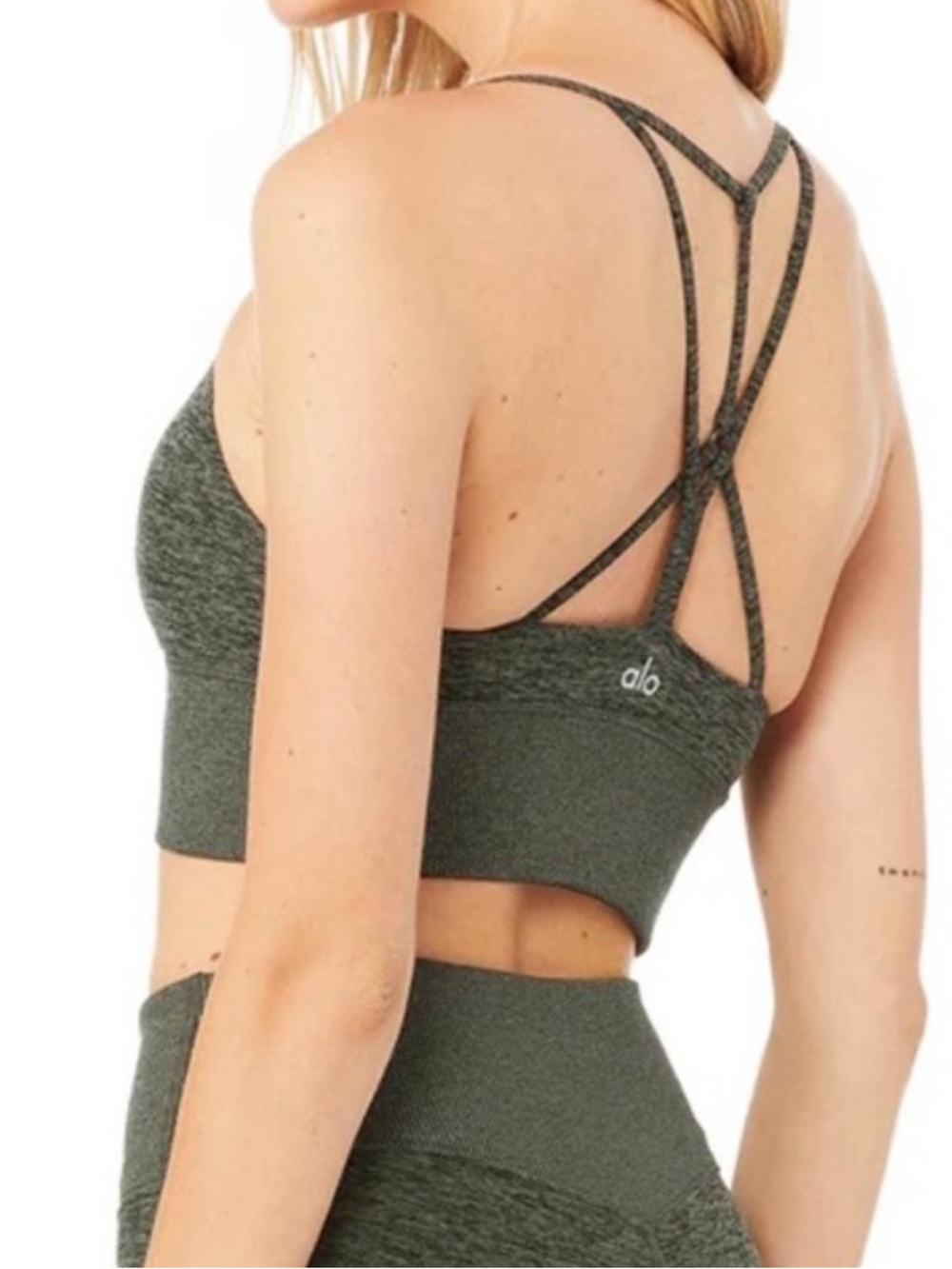 Alo Yoga Alosoft Lavish Sports Bra Size small - Picture 2 of 5